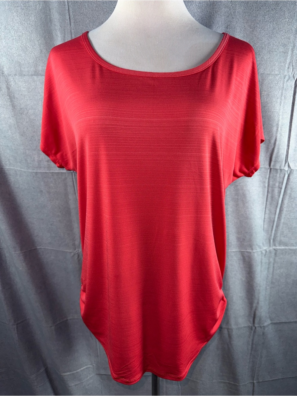 2499-GG Collection Scoop Neck Red Short Sleeve Tee
